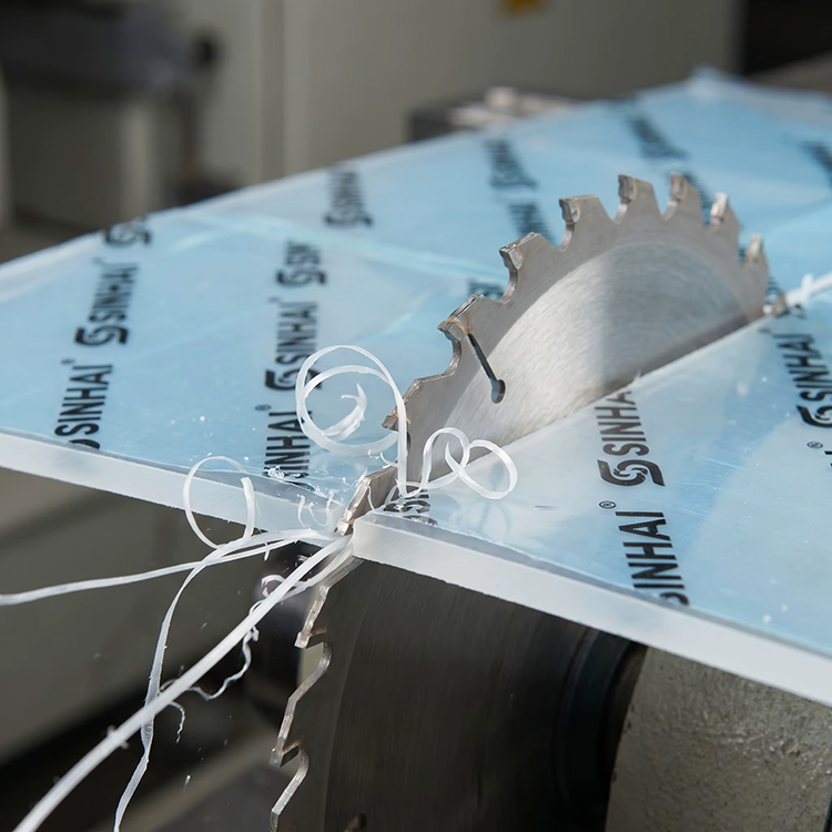 How to Cut Polycarbonate Sheet