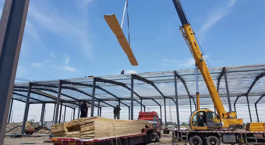 Why use polycarbonate sheet on construction site?